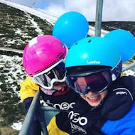 A snowboarding lesson for kids in Valdesqui takes places with Neomountain Club Valdesquí.