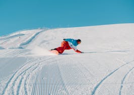Privater Snowboardkurs für Kinder (ab 6 J.) & Erwachsene aller Levels mit Heli's Skischule Saalbach-Hinterglemm.