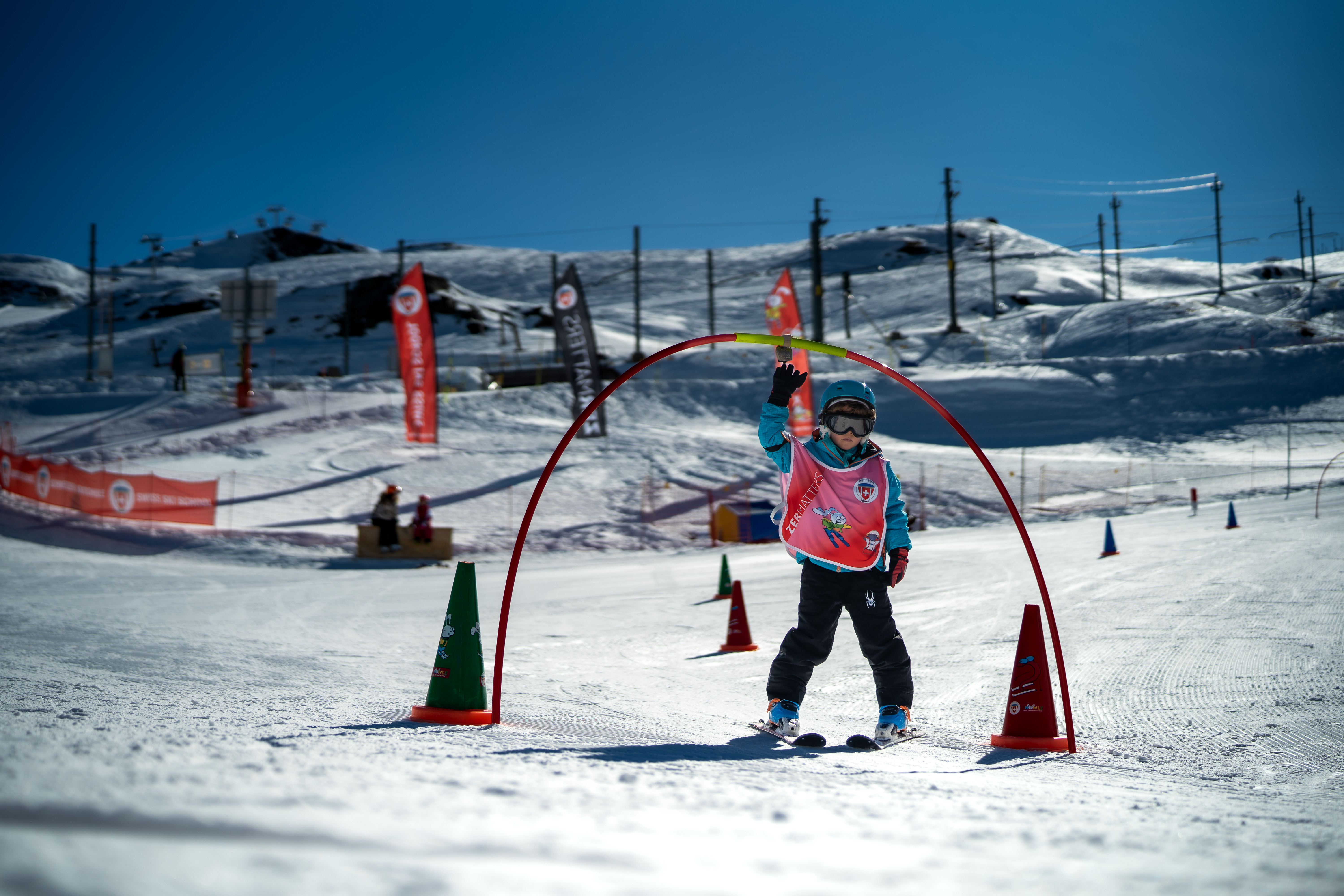 Kids Ski Lessons (4-5 y.) for First-Timers from Swiss Ski School Zermatt - Zermatters.