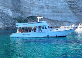 Foto van de boot van Gita in Barca Zorro Lampedusa tijdens de Boottocht rond Lampedusa met Lunch.