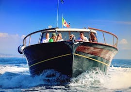 Le bateau de Kaleidos pendant l'excursion en bateau de La Spezia à Cinque Terre.