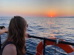 Vista del tramonto dalla Gita in semisommergibile al tramonto alla Laguna Blu con sosta per nuotare con Nemo Submarine Cyprus.