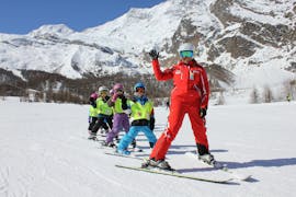 Kinder-Skikurs "Minis" (4-6 J.) mit Schweizer Skischule Saas-Fee.