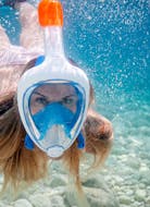 Woman snorkelling during the boat trip from Santa Ponsa to Dragonera Island with Cruise Cormoran Mallorca.