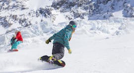 Lezioni di Snowboard a partire da 8 anni per tutti i livelli con Swiss Ski School Saas-Fee.