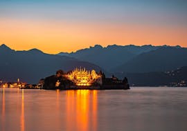Privé boottocht van Stresa naar Isola dei Pescatori (Isola Superiore) met zonsondergang & toeristische attracties met Navigazione Isole Lago Maggiore.