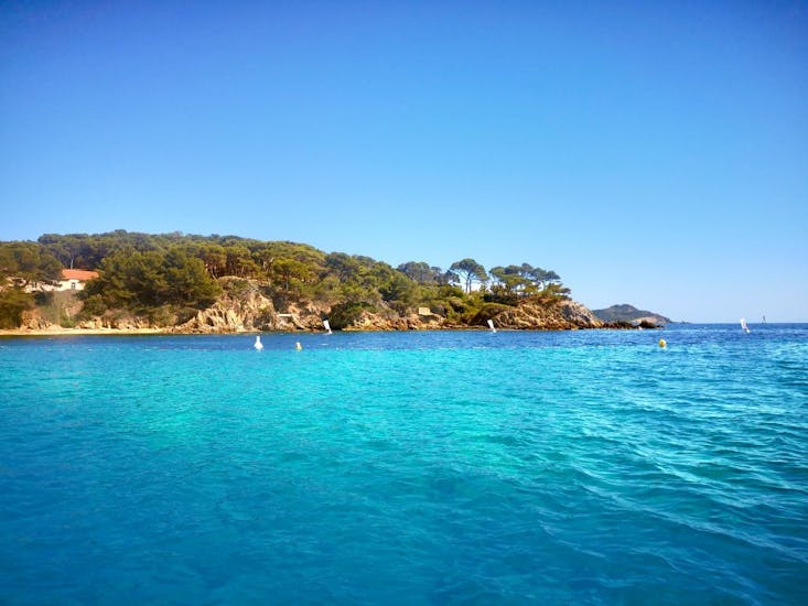 View of the Porquerolles islands from the boat of Evasion Bleue.