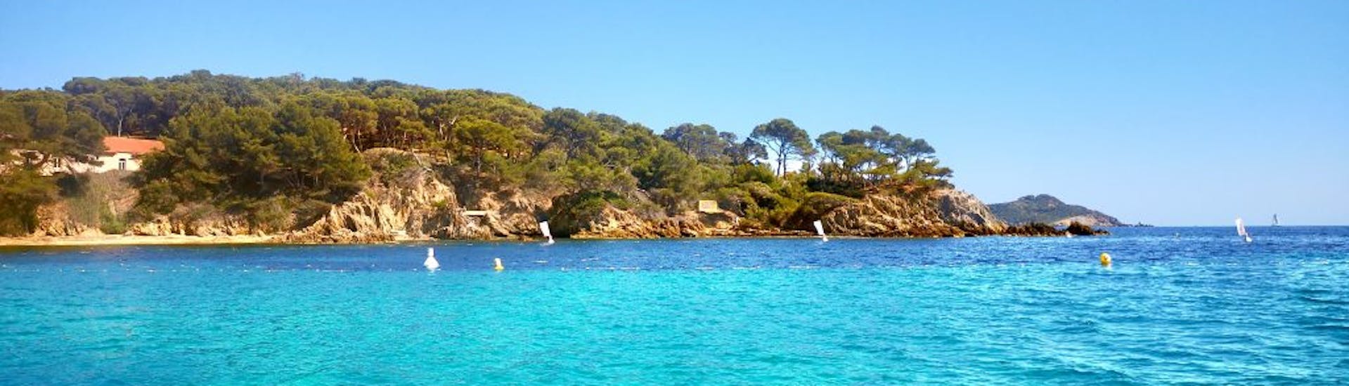 View of the Porquerolles islands from the boat of Evasion Bleue.