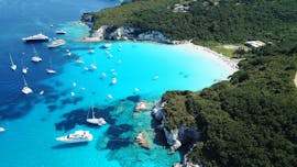 Een van de plaatsen waar je heen gaat tijdens de Boottocht naar Paxos, Antipaxos en de Blauwe Grotten met Captain Theo Corfu Cruises.