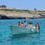 Bootstour zu den Höhlen von Santa Maria di Leuca mit Schwimmen mit Barca del Porto Leuca.