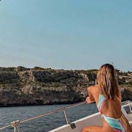 Paseo en barco privado desde Santa Maria di Leuca a las cuevas (hasta 11 personas) con Barca del Porto Leuca.