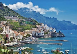 Foto de una parada del paseo en barco desde Salerno por la Costa Amalfitana con Blu Mediterraneo Amalfi Coast.