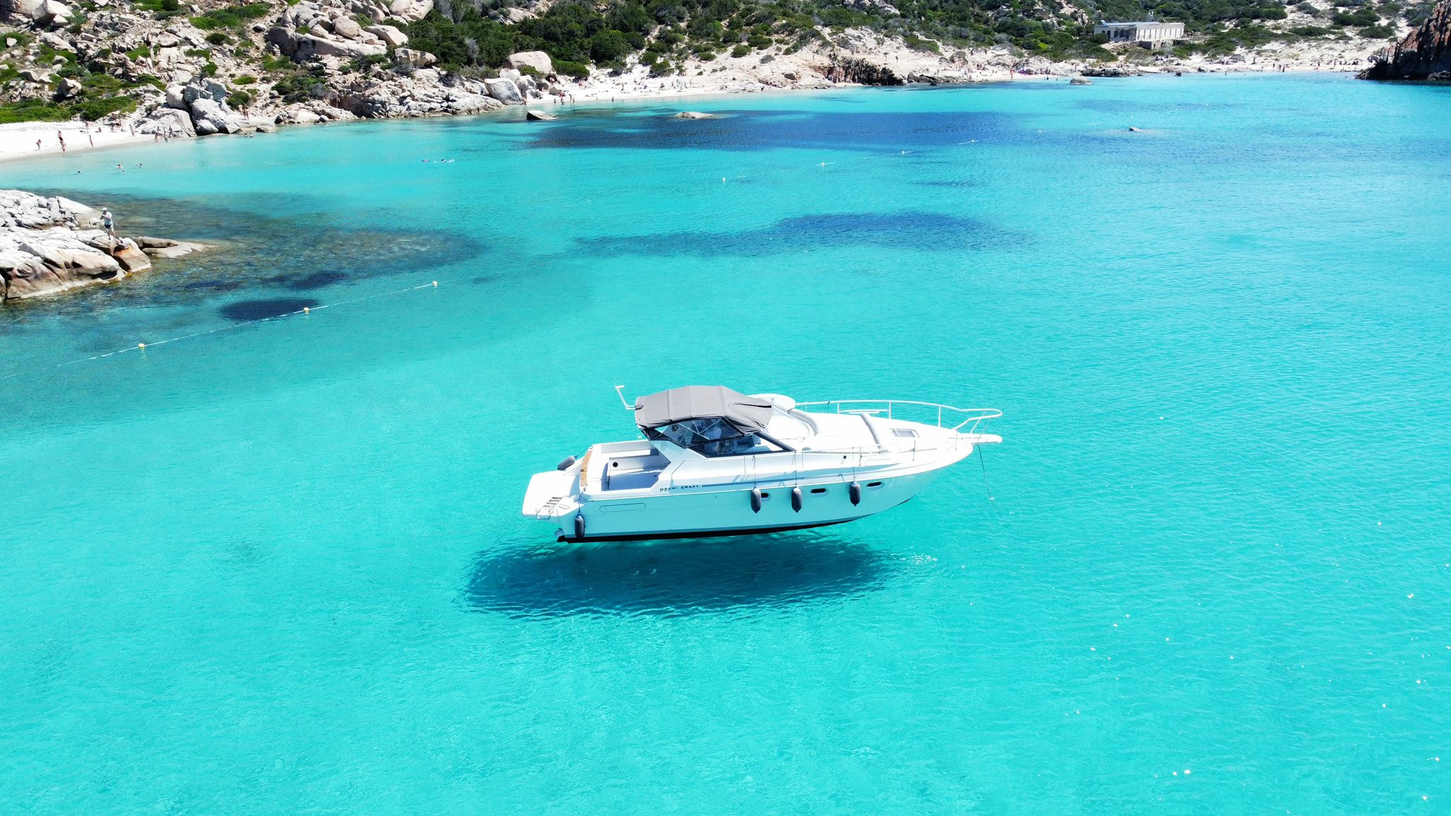Excursion en bateau autour de l'archipel de La Maddalena avec déjeuner avec Dalù Boat La Maddalena.