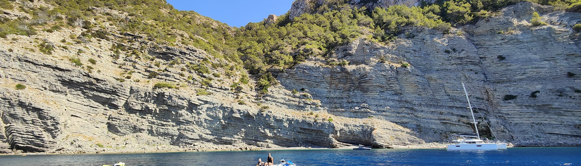 Jetski-Safari von San Antonio auf Ibiza zum Cala D'Albarca.