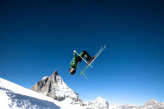 Zermatt - Private Freestyle Skiing Lessons for All Levels
