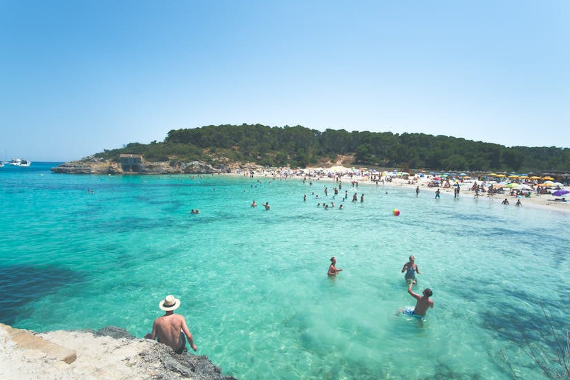 A beach that you can see with a boat rental in Can Pastilla in Mallorca (up to 6 people) with Alize Boats.