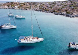 Paseo en velero privado a la isla de Dia con esnórquel - día completo con Sailingtrips.gr Heraklion.