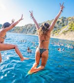 Party Boottocht in Ibiza vanaf Playa d'en Bossa met DJ met Magic Boat Party Ibiza