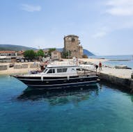 Boat in the port before the Private Boat Trip to Vourvourou Island and the Blue Lagoon with Snorkeling with Albatros Cruises Halkidiki.