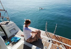 Gita in barca a vela da Barcellona a Spiaggia di Barceloneta con visita turistica con Barcelona Sailing