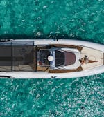 Paseo en barco privado con esnórquel desde Ibiza a S'Empalmador y Es Pujols con esnórquel con Eiviboats.