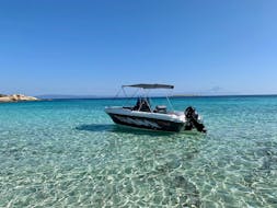 Alquiler de barco en Ormos Panagias - Vourvourou, Isla de Diaporos & Blue Lagoon (Diaporos) con Luxury Sport Cruise Halkidiki.