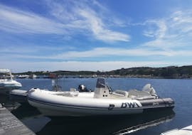 Il gommone di Summer Service Boat Rental prima del Noleggio gommoni a Porto Rotondo con patente con Summer Service Boat Rental.