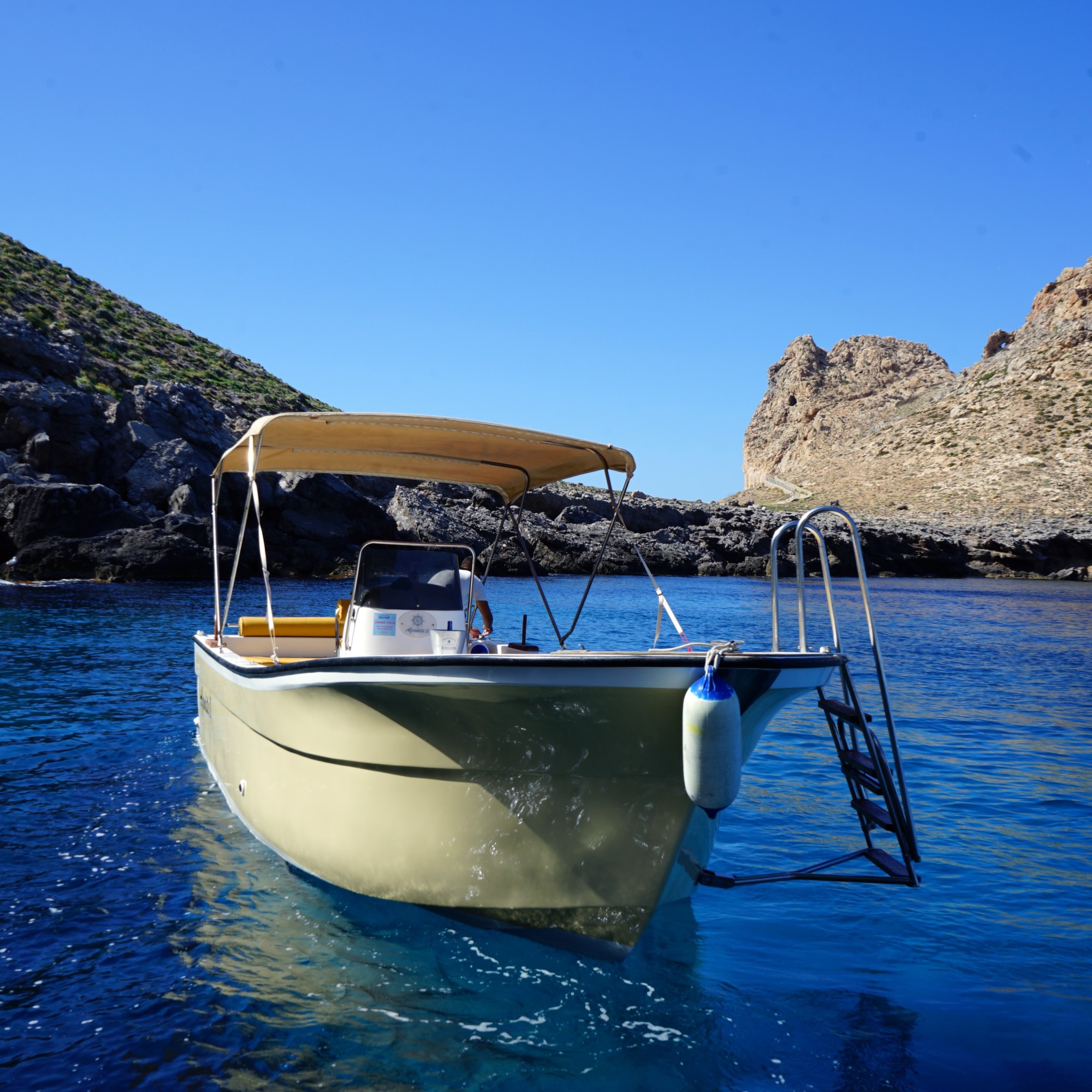 Private Boat Trip from Marettimo to the 8 Caves with Swimming Stops