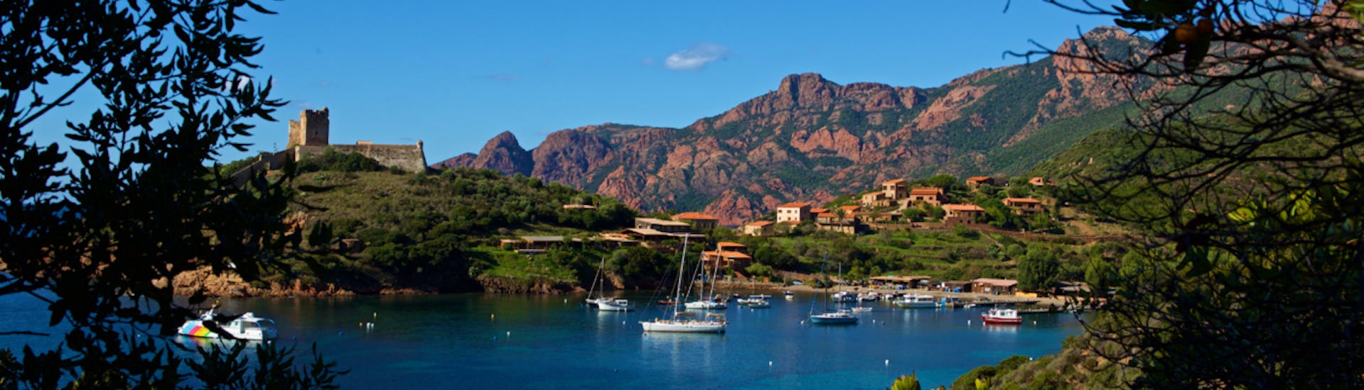 Boottocht van Porto (Corsica) naar Girolata  & toeristische attracties.