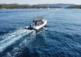 Bootstour zur Šibenik Riviera mit Schwimmen mit Adria Tours Vodice.