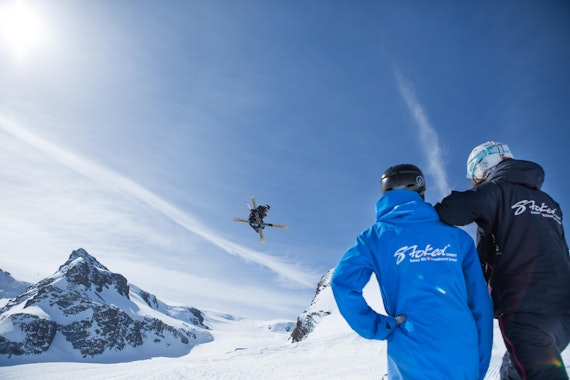 Private Freestyle Skiing Lessons for Adults