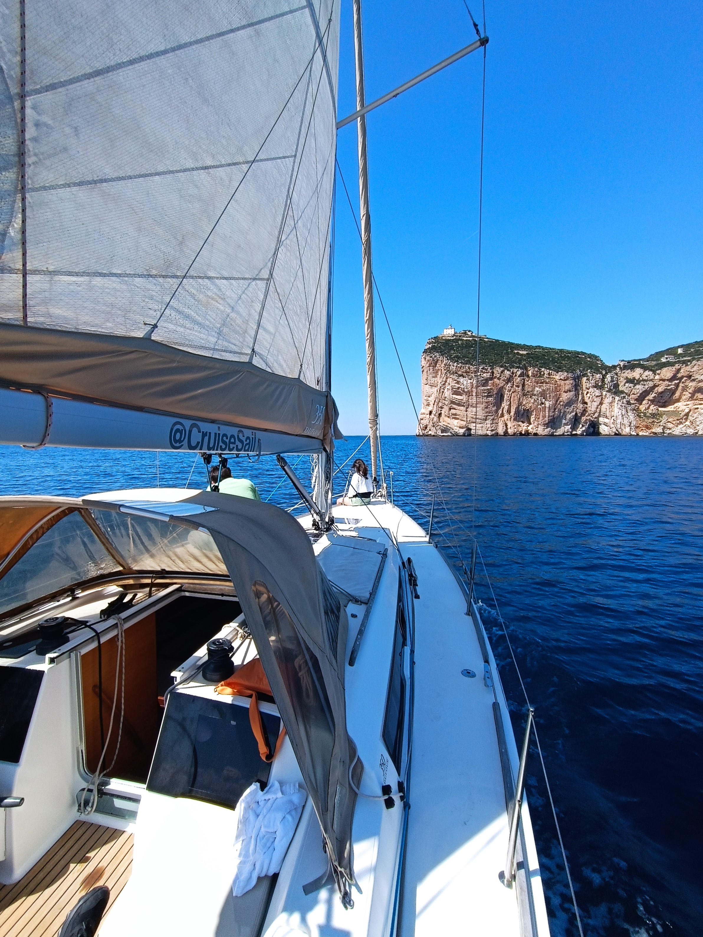 Excursion en voilier à Baia di Alghero avec Snorkeling & Déjeuner avec Cruise Sail Charter Alghero.