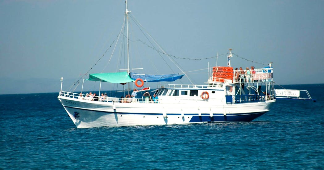 Gita in barca da Rodi (città) a Dodecaneso  e bagno in mare.