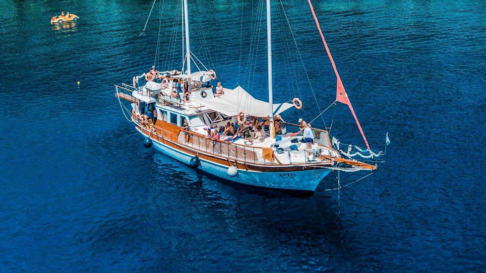 Sailing boat on the sea during the All Inclusive Boat Trip to Anthony Quinn Bay & Kallithea Springs with Snorkeling with Royal Sailing Rhodes.