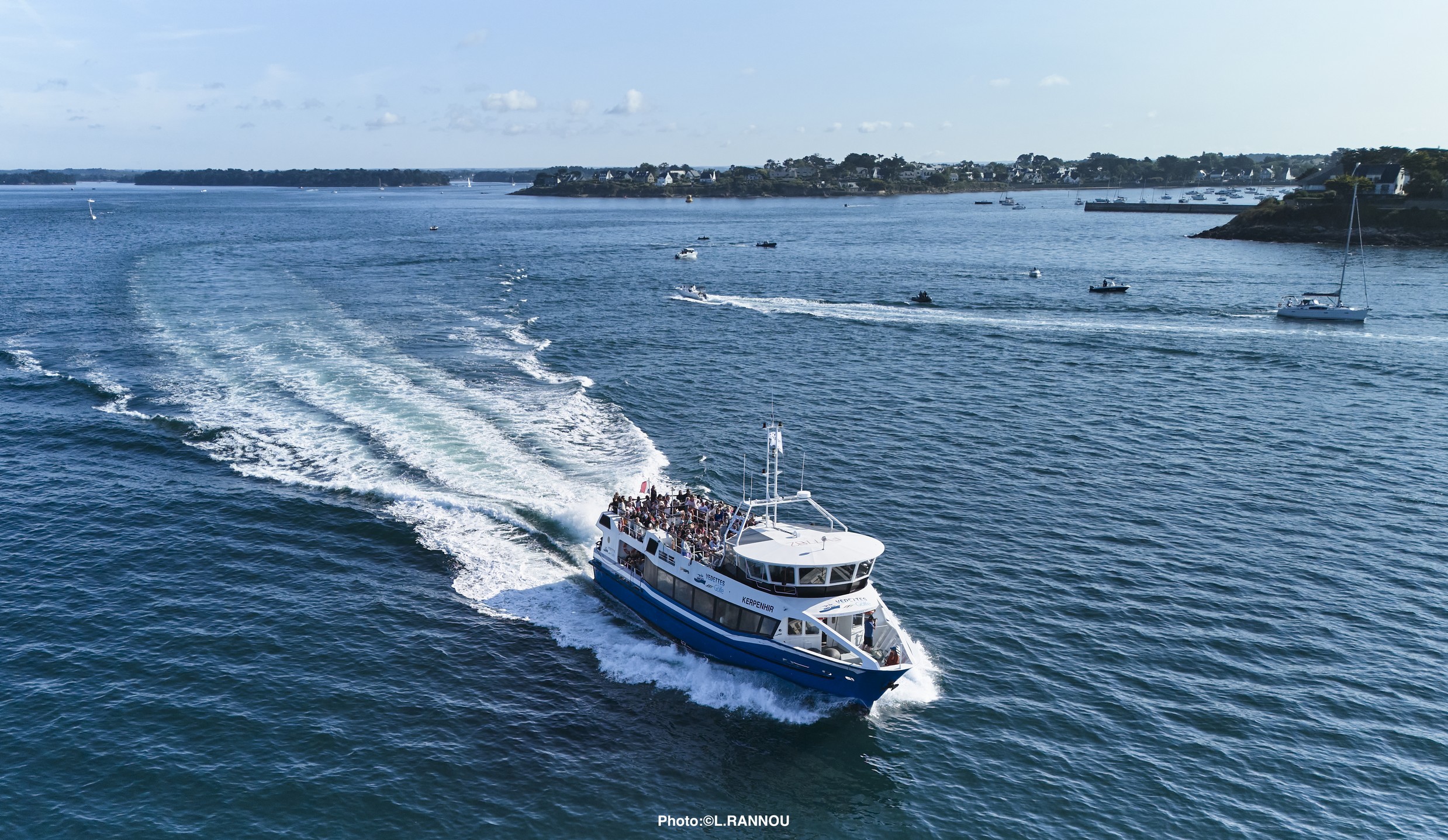 Balade en bateau vers l'île d'Houat avec escale de 7 heures avec Vedettes du Golfe.