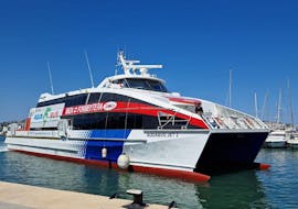 Boot von Aquabus Ferry Boats Ibiza für die Fähre von Formentera nach Ibiza Stadt.
