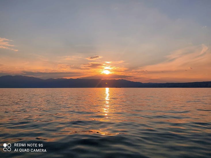 Sonnenuntergang während dem Bootsverleih in der Kvarner Bucht (bis zu 8 Personen) mit ML Aquatics Opatija.