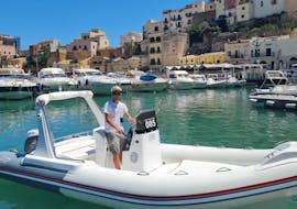 The RIB boat you can rent with Sicily Boat Dreams Castellammare with the RIB Boat Rental in Castellammare del Golfo (up to 7 people).