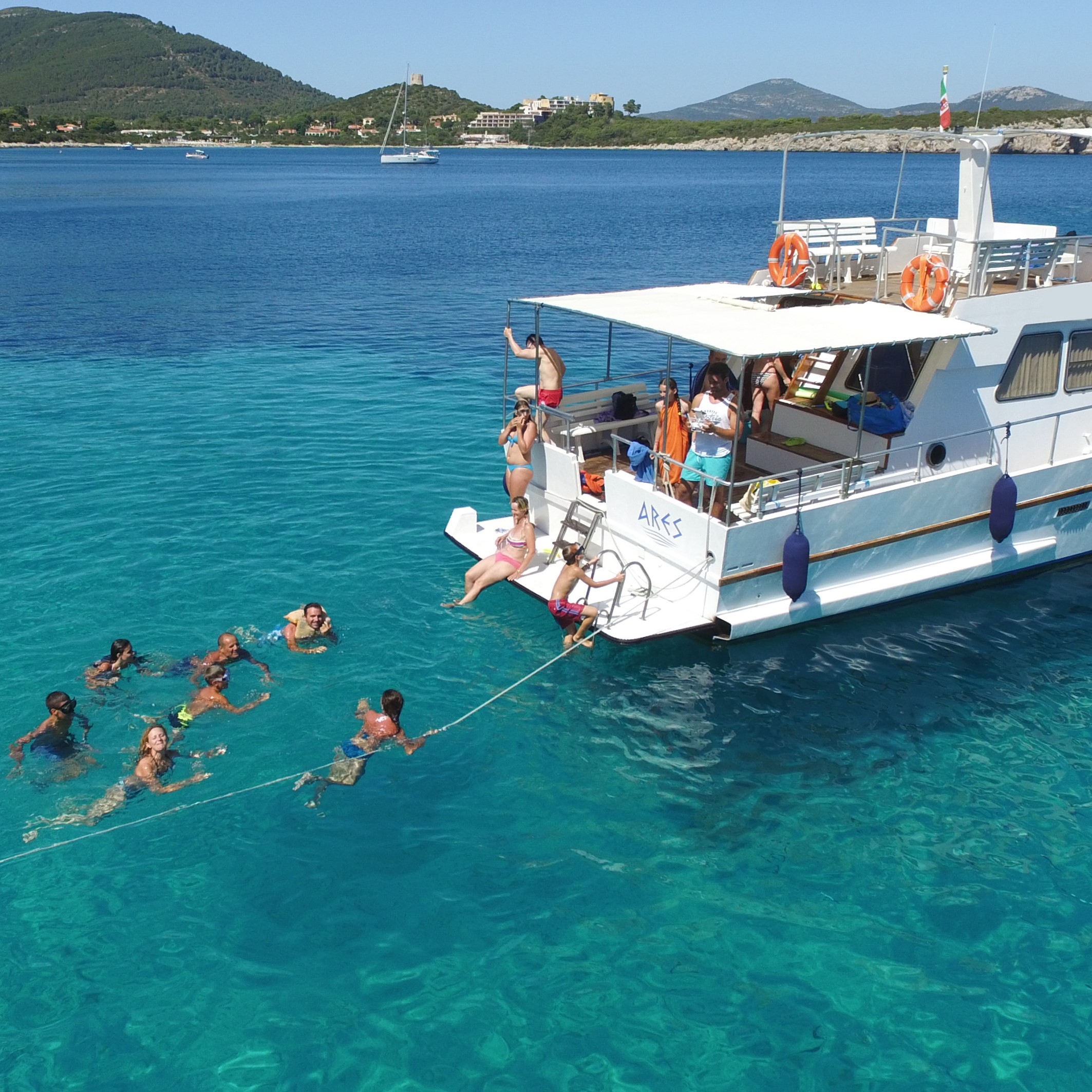 Bootstour von Alghero - Baia di Alghero  & Schwimmen mit Ares Turismo Alghero.