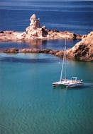 Katamarantour von Fornells - Cala Pudenta  & Schwimmen mit Katayak Menorca.