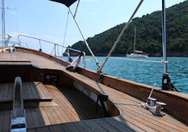 Boottocht van Porto Venere naar Palmaria  & zwemmen met Aphrodite 5 Terre Boat Tours.