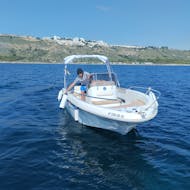 Uno de los barcos en alquiler de barco en Alicante (hasta 6 personas) con licencia con Samba Boats Alicante.