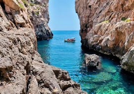 Boottocht naar Qawra met toeristische attracties met Whyknot Cruises Malta.