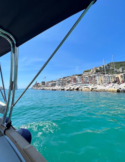 The view during the Private Boat Trip from Monterosso with Stop in Vernazza or Manarola & Snorkeling with Maestrale Boat Tour Cinque Terre.