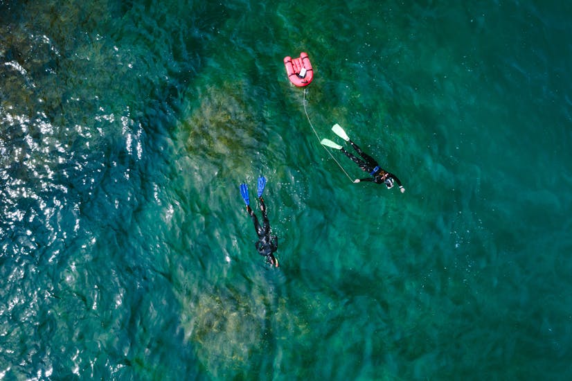 Vue de l'Excursion snorkeling depuis Argelès-sur-Mer près de Cerbère-Banyuls avec Magellan Plongée Argelès-sur-Mer.