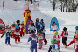 Clases de esquí para niños a partir de 3 años para principiantes con ESF La Tania.
