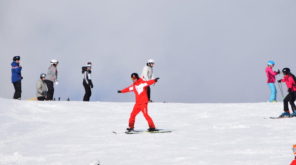 Cours de ski Adultes dès 15 ans - Avancé avec Ski School Snowsports Westendorf.