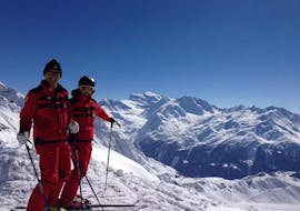 Cours de ski pour adolescents (14-18 ans) pour skieurs avancés avec École Suisse de Ski de Verbier.