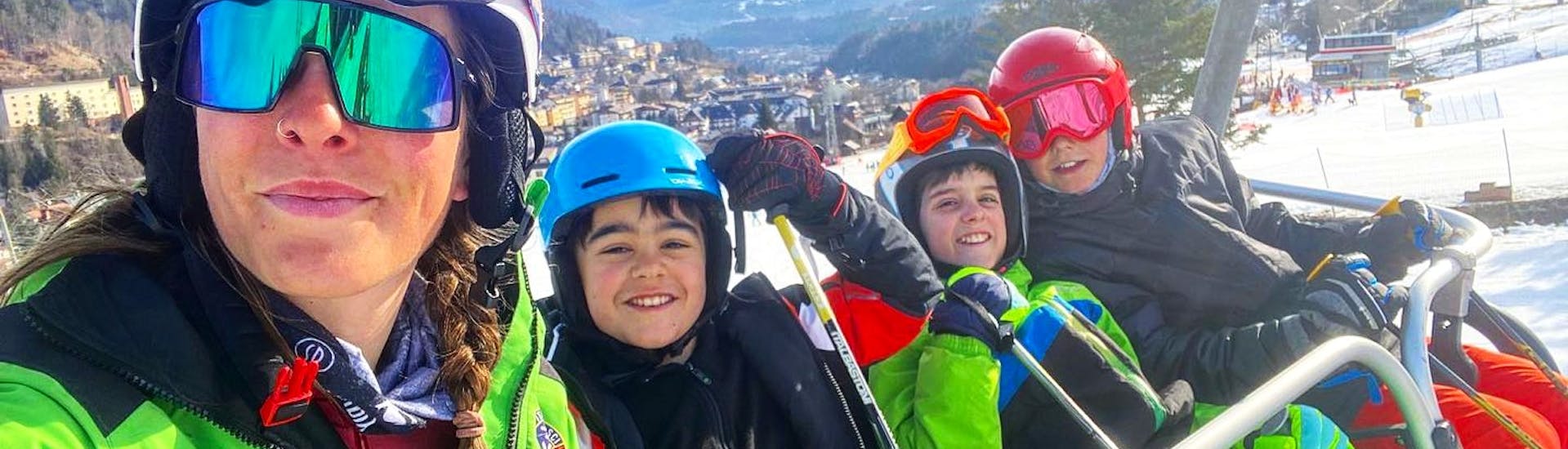 Clases de esquí para niños a partir de 4 años para todos los niveles.