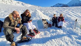 Family doing a Snowshoeing Tour for Families (from 5 y.) from Evolution 2 Saint Lary Soulan.